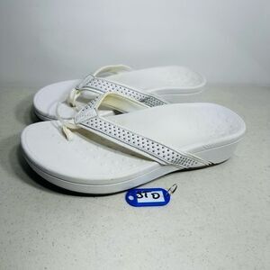 Vionic Pacific Kehoe Leather Sandals Studded Thong Wedge Flip Flops Orthotic 9
